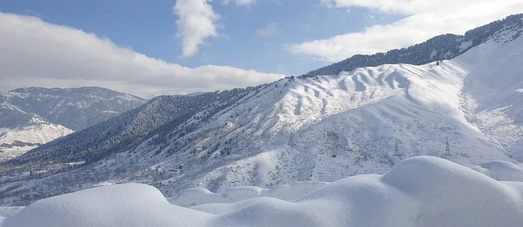 Exotic Kashmir Tour Package with Gulmarg 7 Days 6 Nights Kashmir Trip