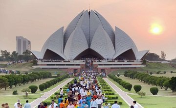 tajmahal-and-agrafort-tour-by-indias-fastest-train